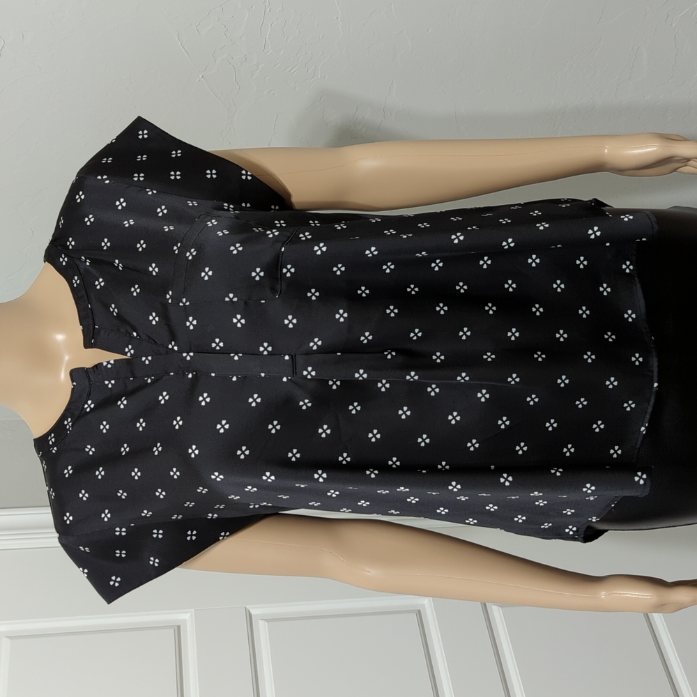 LIZ CLAIBORNE PETITE TOP SIZE 12-14